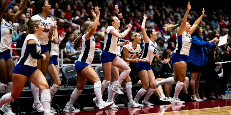 Byron Nelson caps undefeated season with second straight volleyball title