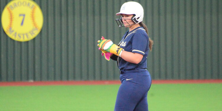 Keller takes series lead over Boswell